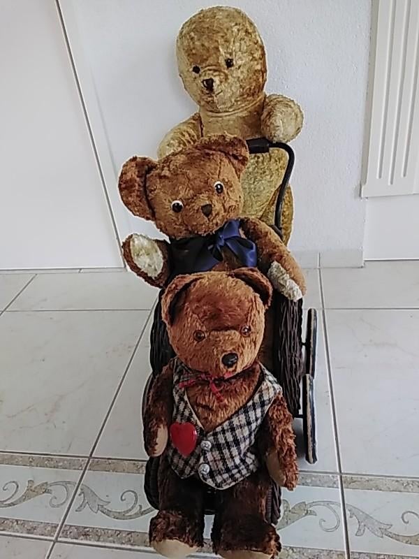 Oude Beren., Verzamelen, Beren en Cherished Teddies, Ophalen of Verzenden, Gebruikt, Stoffen beer, Overige merken
