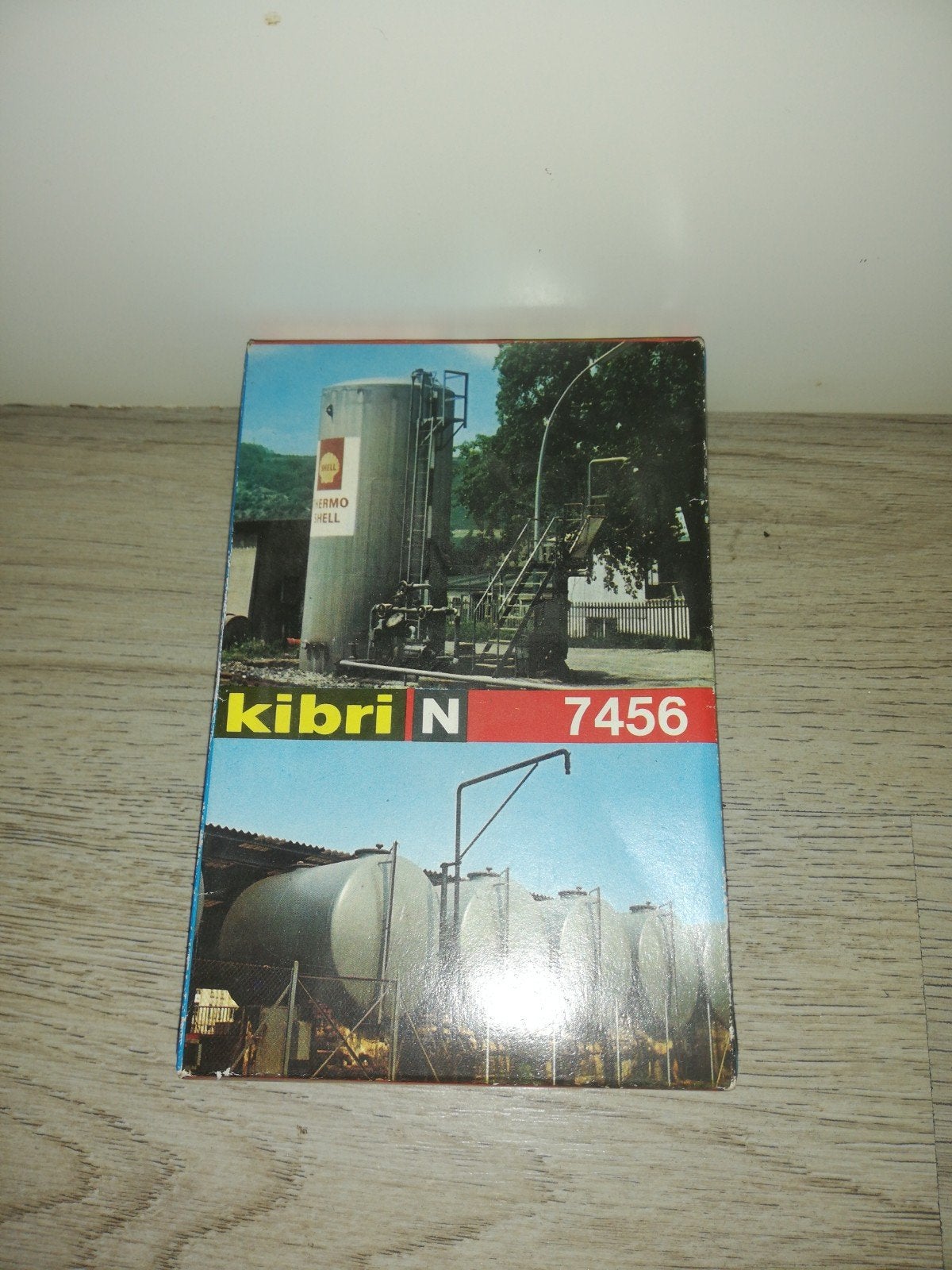 Kibri N 7456 Shell Tankopslag Modelbouw, Ophalen of Verzenden, Nieuw, 1:144 of kleiner
