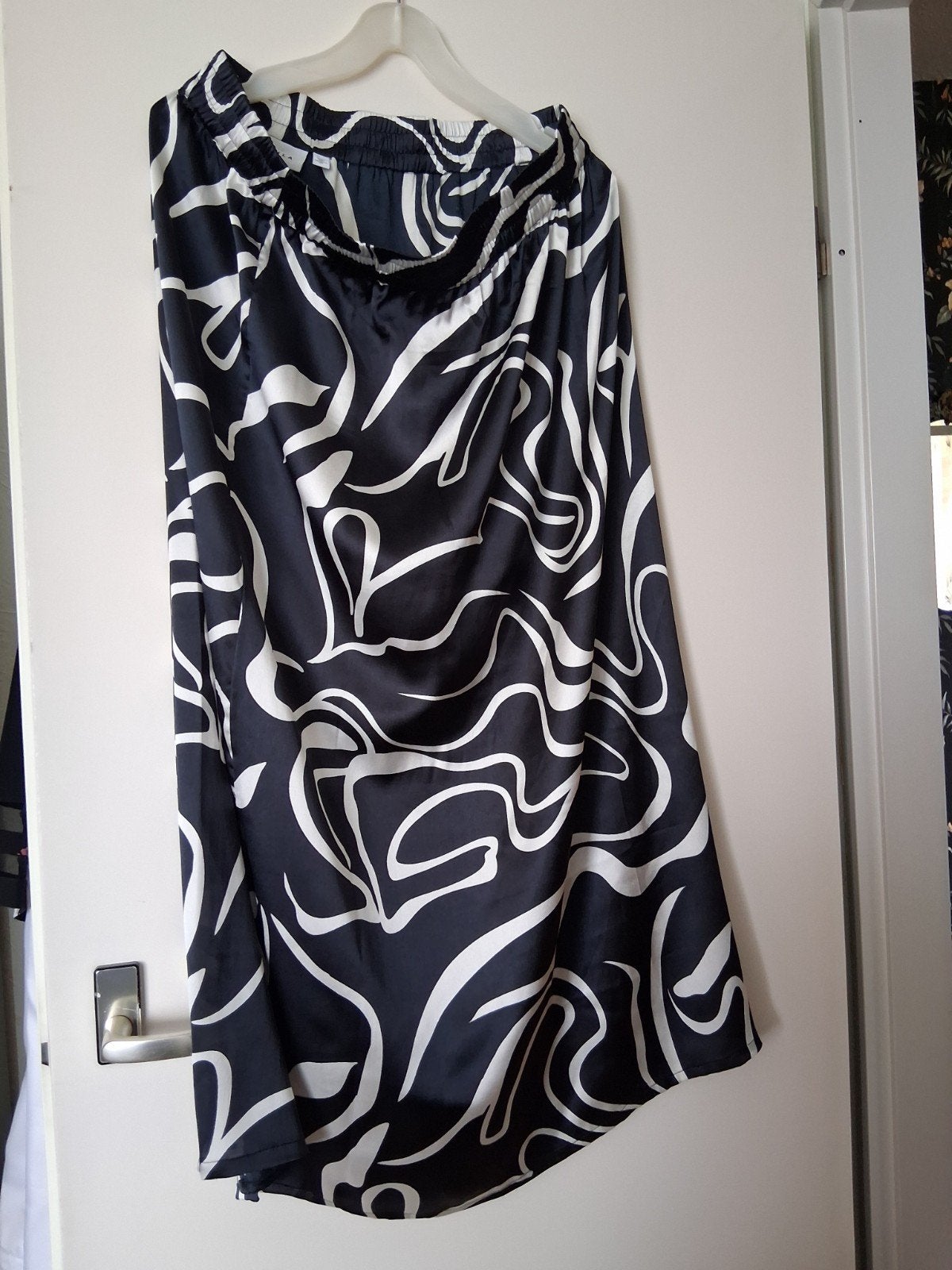 Lange rok 46 VILA ZWART, Kleding | Dames, Rokken, Zwart, Vila, Maat 46/48 (XL) of groter, Ophalen of Verzenden