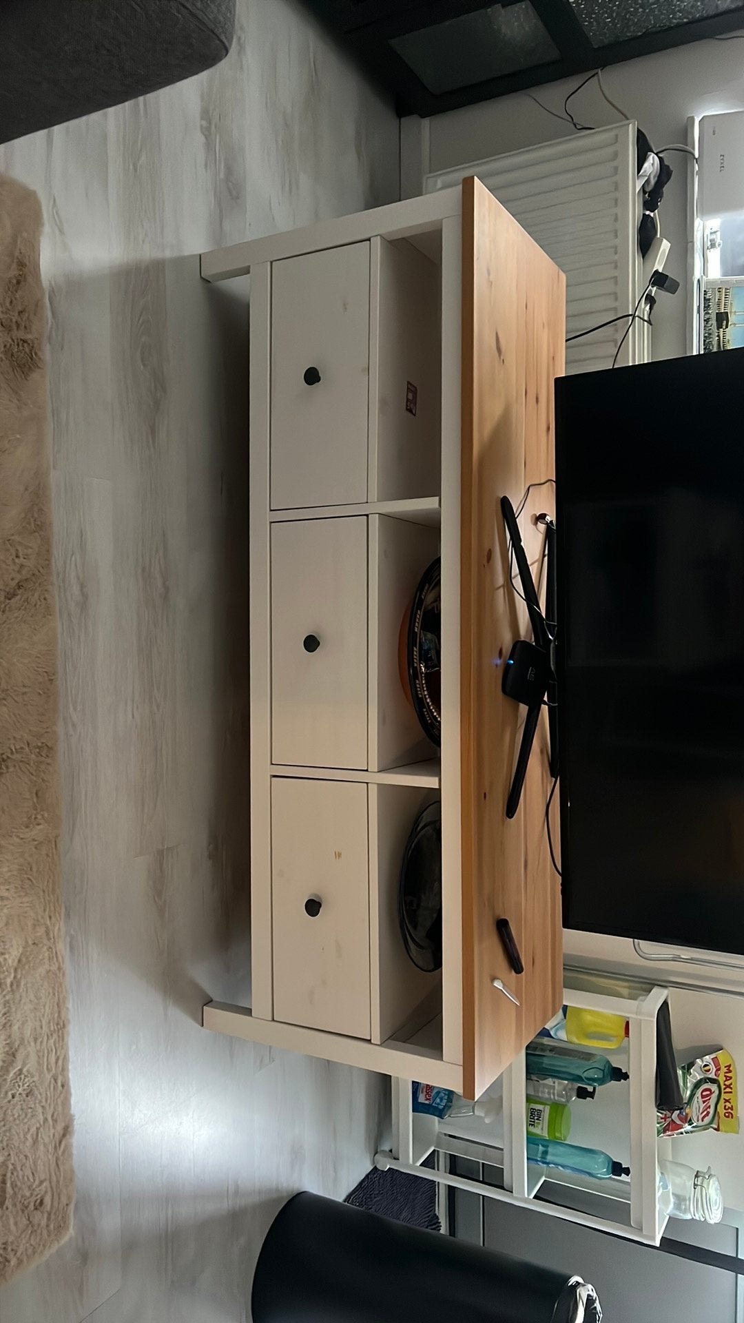 Tv meubel ikea HEMNES, Huis en Inrichting, Kasten | Televisiemeubels, Ophalen, Zo goed als nieuw