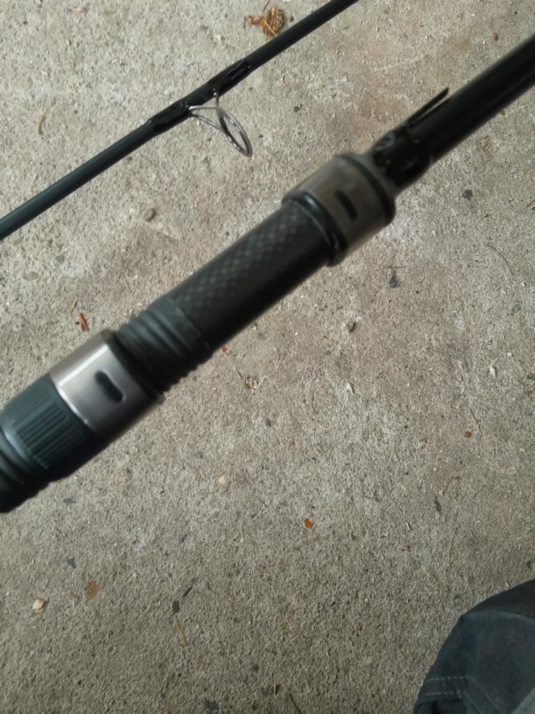 DAM mad D-fender 12' 2.75lbs karper hengel, Ophalen, Gebruikt, Werphengel