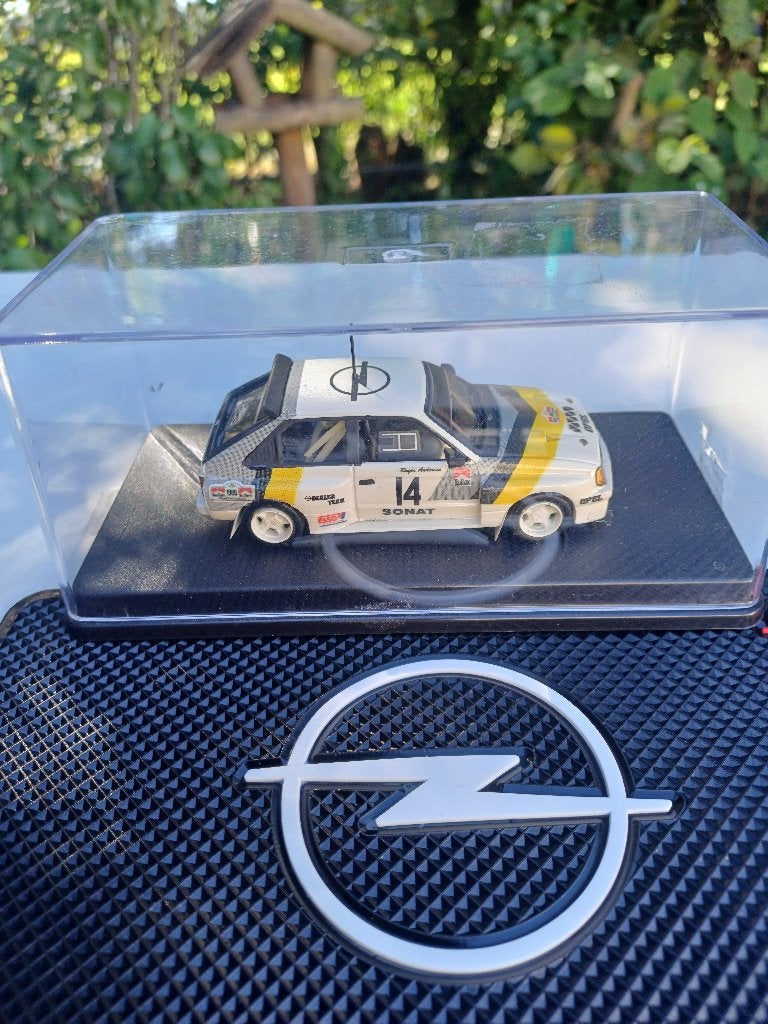 ..KADETT..D.. 400 UNIEK ...., Ophalen of Verzenden, Nieuw, Auto of Motor