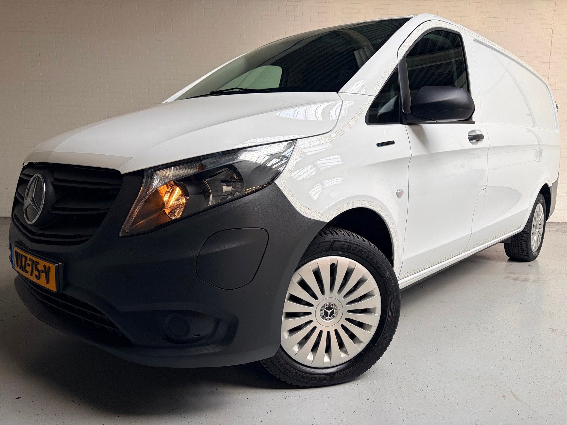Mercedes-Benz EVito Elektrisch Servicewagen Automaat Lang 66, Stof, Gebruikt, Met garantie (alle), 116 pk
