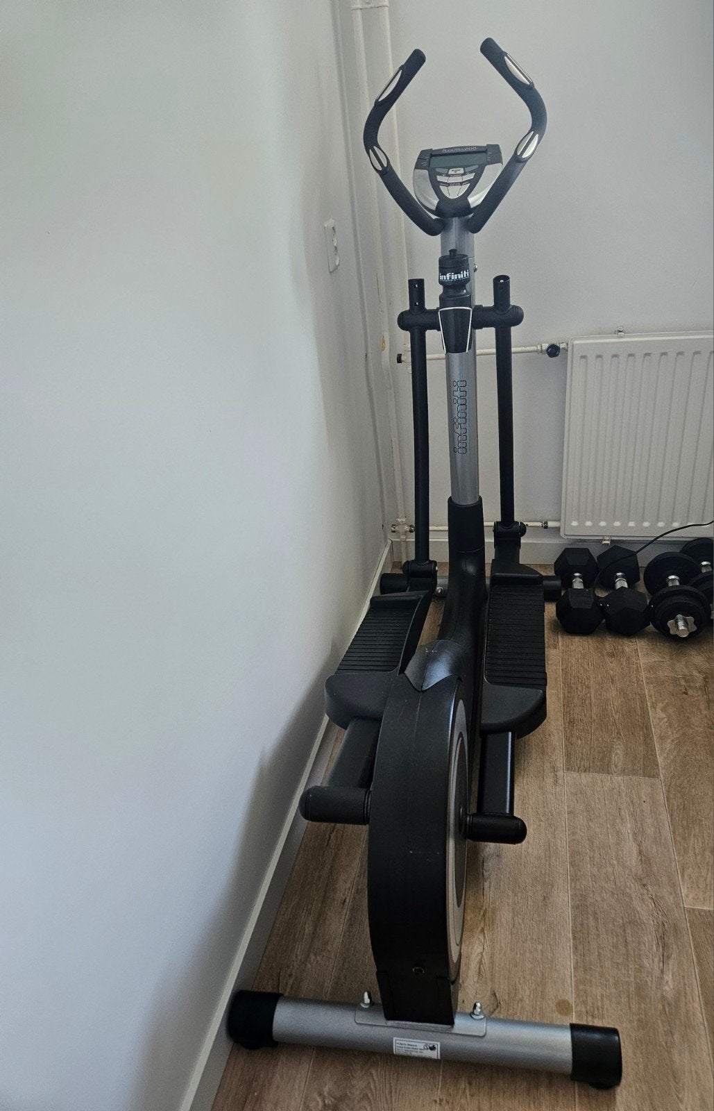 Infiniti Crosstrainer - Zo goed als nieuw, Ophalen, Zo goed als nieuw, Crosstrainer