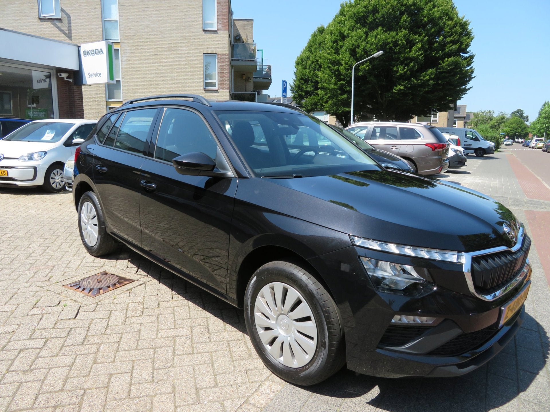 Skoda KAMIQ 1.0 TSI ESSENSE 05/24 ! 26dKM !PARKEER SENSOREN, Auto's, Dealer onderhouden, Stof, Gebruikt, 1133 kg