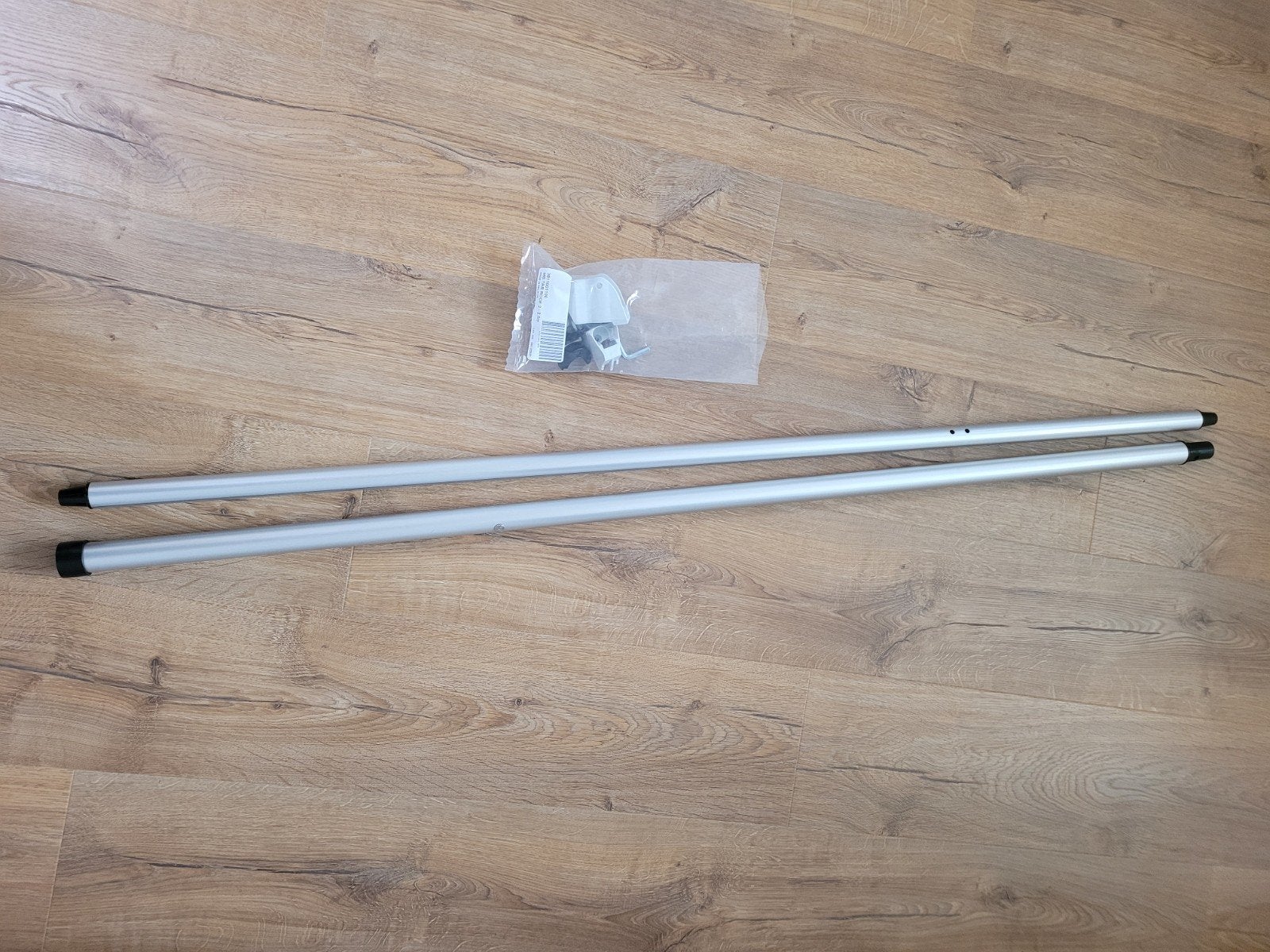 THULE TENSION RAFTER G2 6300 spanstang, Ophalen