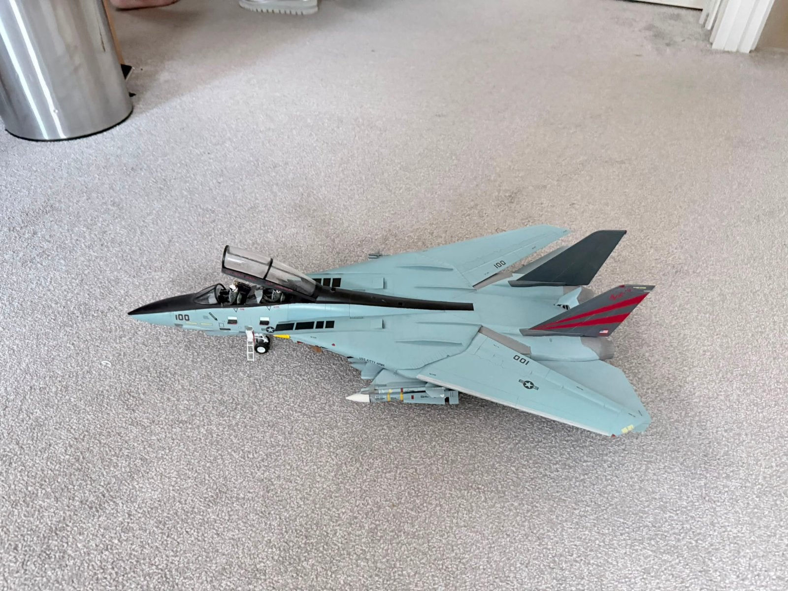 Straaljager Black knights VF-154 USS Kitty Hawk, Ophalen, Zo goed als nieuw, Groter dan 1:32