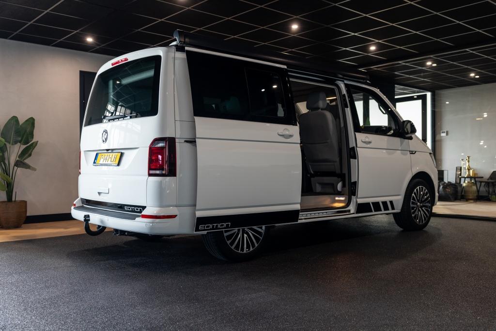 Volkswagen CALIFORNIA | Camera | Navi | Dynaudio | Trekhaak, Caravans en Kamperen, Campers, Automaat, Airbags, Ringverwarming