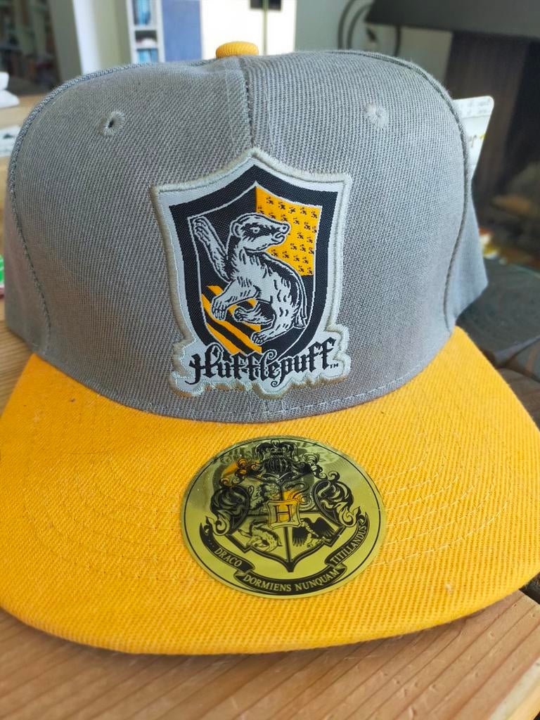 Harry Potter Hufflepuff Pet - Nieuw met kaartje, Ophalen of Verzenden