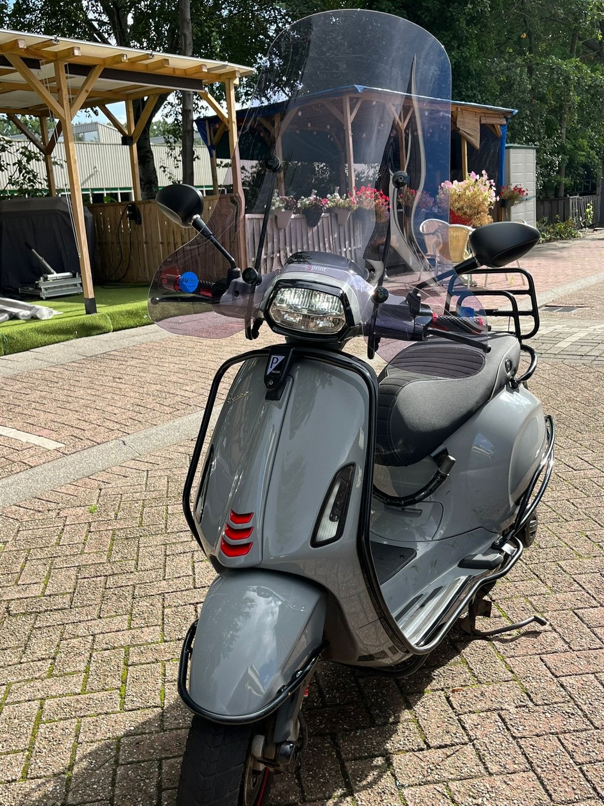 Vespa Sprint Nardo Grey - Bouwjaar 2019 - Km teller defect, Fietsen en Brommers, Ophalen, Gebruikt, Benzine, Vespa