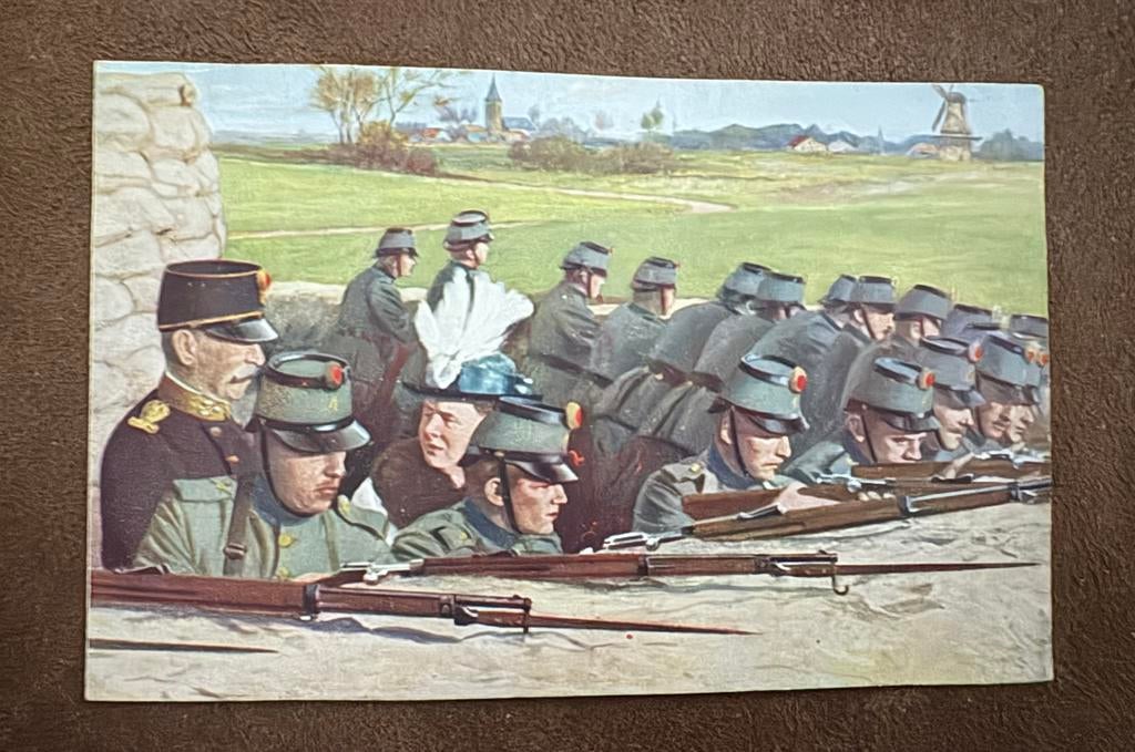 H.M. de Koningin bezoekt de loopgraven - ONS LEGER, Verzamelen, Ophalen of Verzenden, Voor 1920, Ongelopen, Zuid-Holland