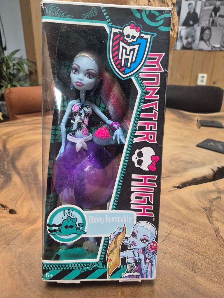 Monster High Abbey Bominable pop in doos, Ophalen of Verzenden
