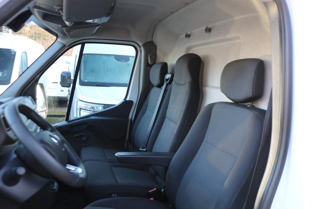 Renault Master T35 2.3 dCi 135pk L3 H2 Work Edition, Voorwielaandrijving, Gebruikt, Euro 6, 4 cilinders