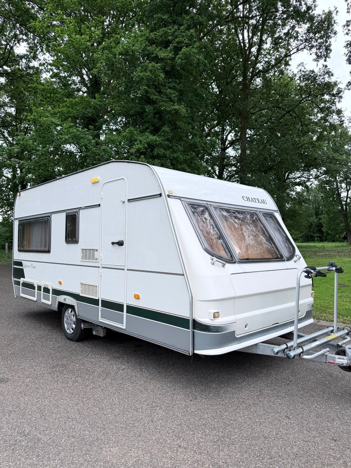 Nette Chateau Cruise 450 uit 1999 te koop!, Chateau, Kachel, Frans bed, Bedrijf