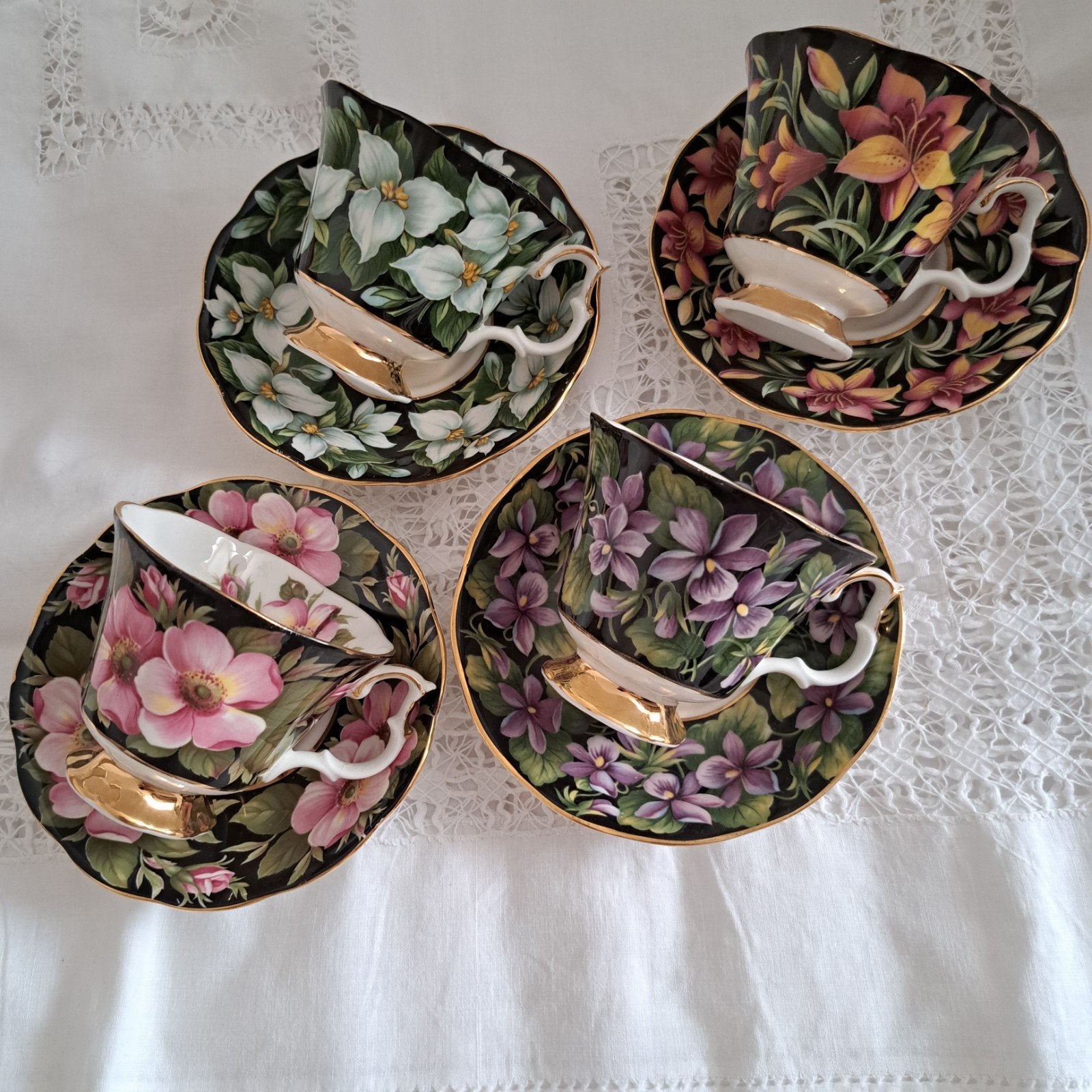 Royal Albert Provincial Flowers kop en schotels, Ophalen of Verzenden