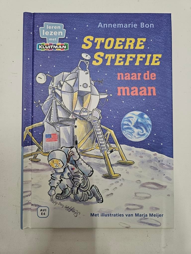 Annemarie Bon - Stoere Steffie naar de maan, Ophalen of Verzenden, Zo goed als nieuw, Annemarie Bon