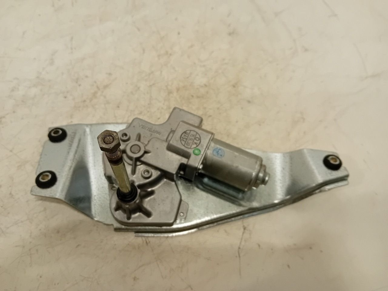 Ruitenwissermotor achter BMW 2 serie, Onderdelen@venauto.nl, Van der Ven Autorecycling B.V., Gebruikt, Ettenseweg 76, 4706 PB Roosendaal, The Netherlands
