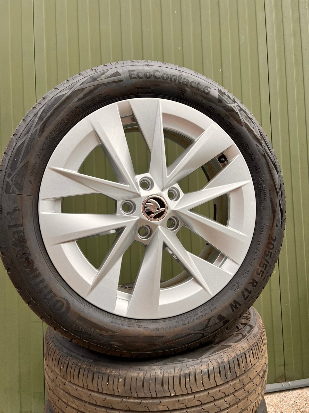Skoda Octavia velgen 5x112 met 205/55/17 zomerbanden, Ophalen, Gebruikt, Banden en Velgen, 17 inch