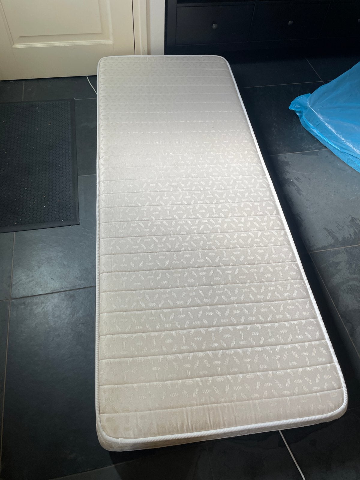 Gratis matras 196x75 cm, zo goed als nieuw, Ophalen, Eenpersoons, 190 cm of minder, Zo goed als nieuw