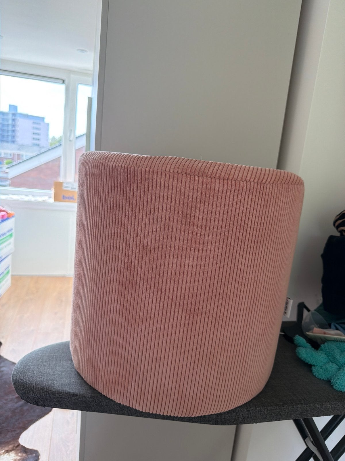 Poef oud roze ribstof Loods 5, Ophalen, Zo goed als nieuw, Stof