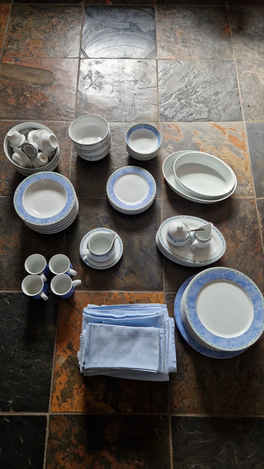 Compleet Arzberg servies vaatwasserbestendig, Ophalen