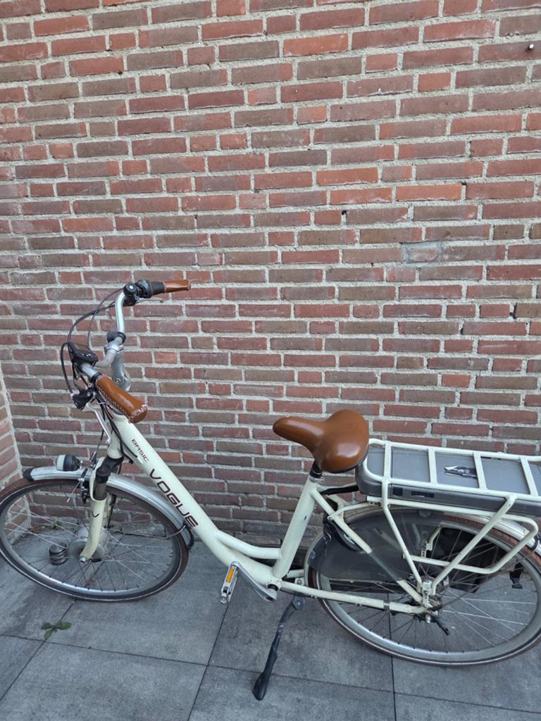 Vogue Basic elektrische fiets - accu defect, Fietsen en Brommers, Elektrische fietsen, Gebruikt, Overige merken, Ophalen