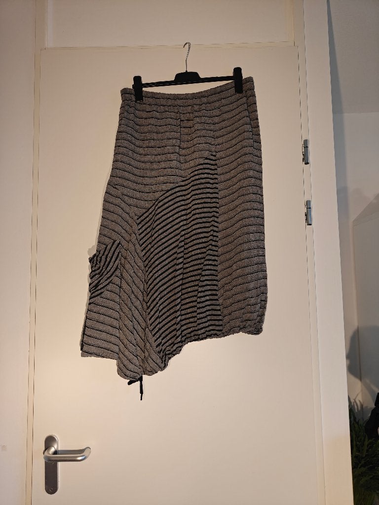 17. She’s Crazy Lagenlook asymmetrische ballonrok gestreept, Kleding | Dames, Ophalen of Verzenden, Zo goed als nieuw, Zwart, Rok