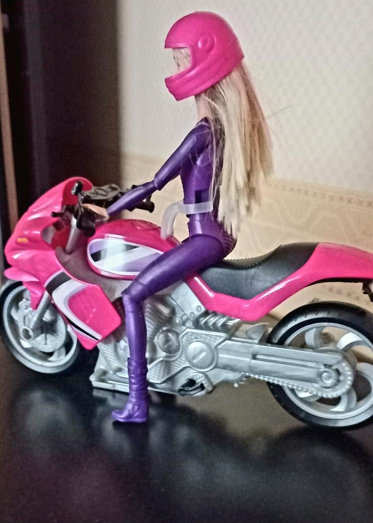 Barbie op motor, Ophalen of Verzenden, Zo goed als nieuw