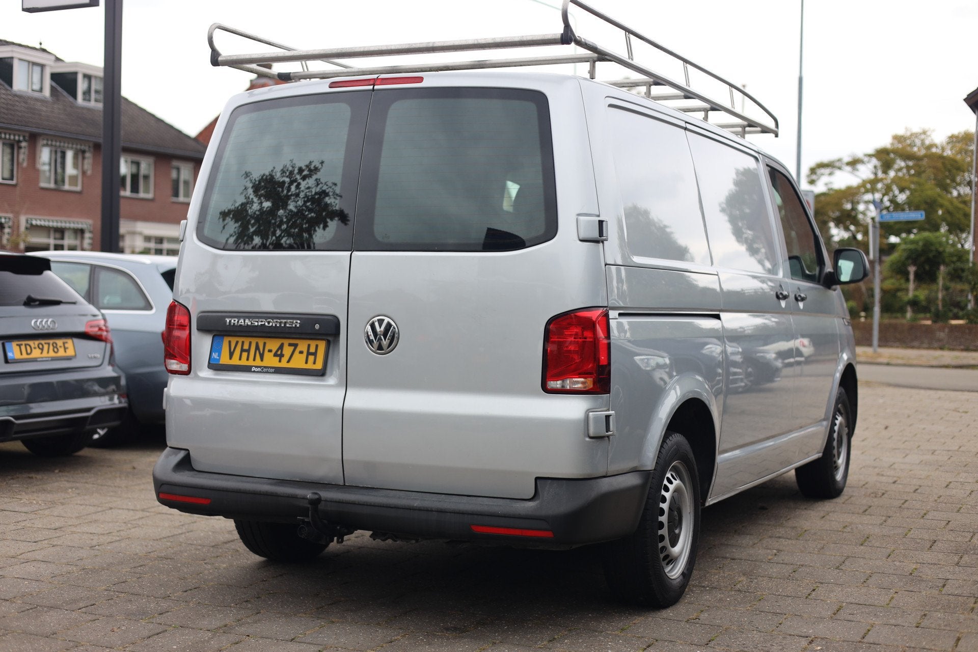 Volkswagen Transporter 2.0 TDI L1H1 AIRCO | CRUISE | CARPLAY, Voorwielaandrijving, Stof, Gebruikt, 4 cilinders