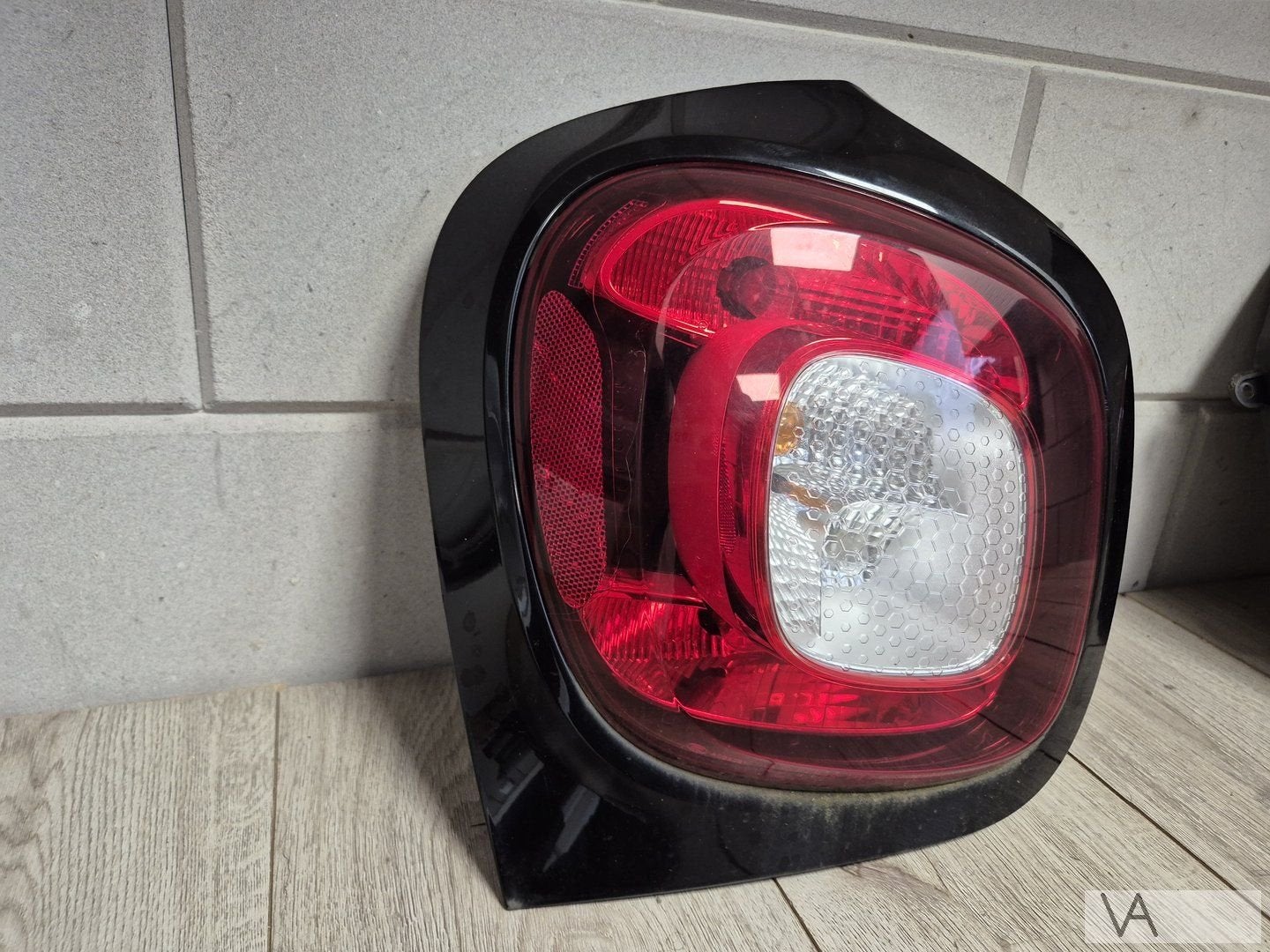 Smart Forfour 2013 - 2018 achterlicht links nette staat €35, Gebruikt, -, -, Ophalen of Verzenden