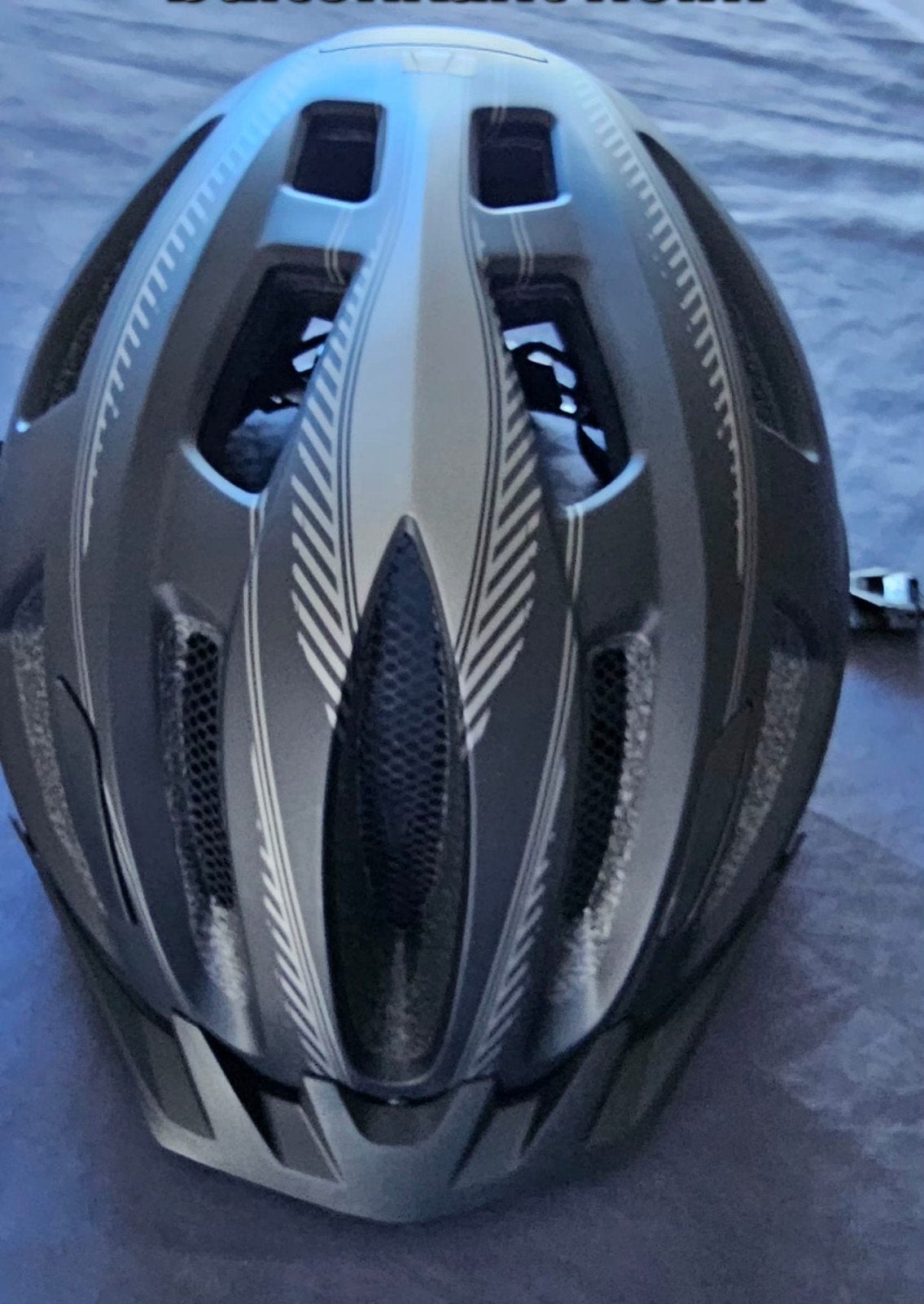 Fietshelm met LED-verlichting -maat l/xl  59 /64 cm, Fietsen en Brommers, Fietsaccessoires | Fietshelmen, Onbekend, Overige maten