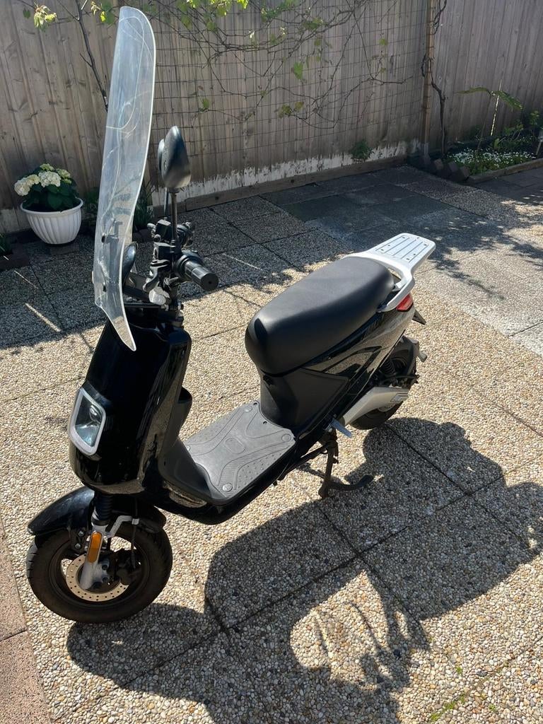 Elektrische scooter - Zwart, Zo goed als nieuw, Ophalen of Verzenden, Zo goed als nieuw, Elektrisch, Overige merken
