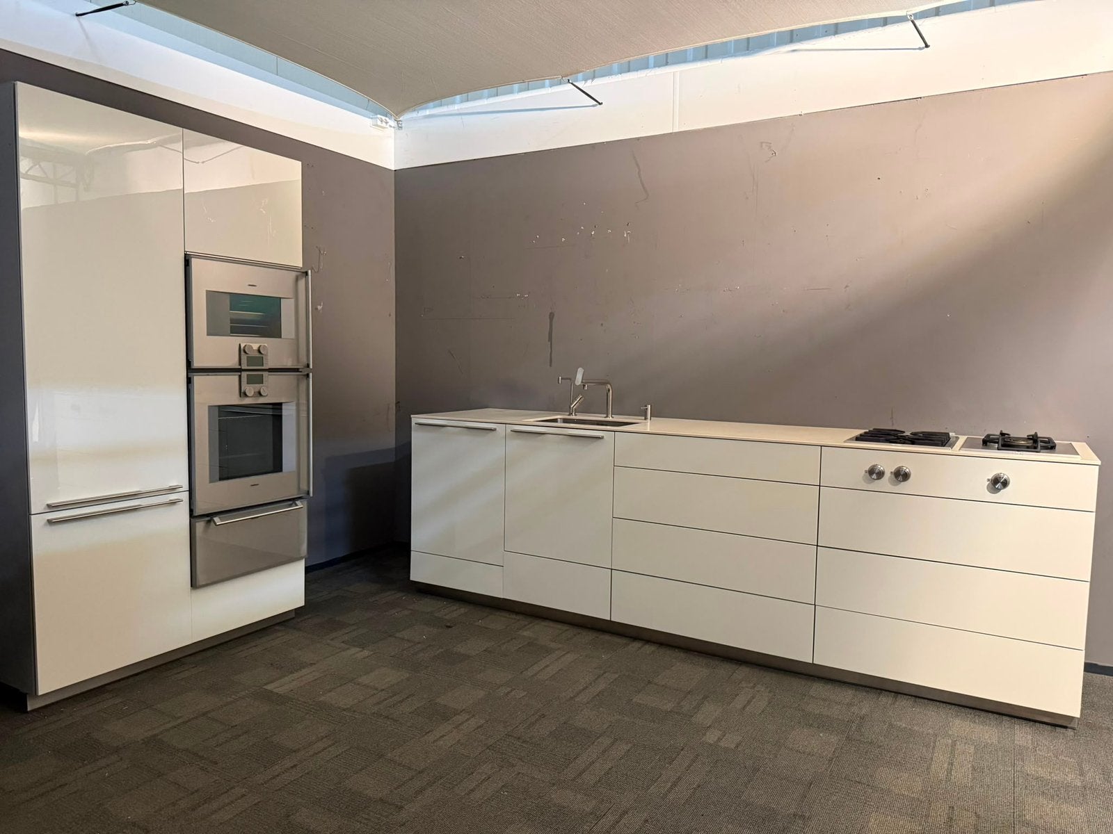 Prachtige Bulthaup B3 model met composiet werkblad., Huis en Inrichting, Keuken | Complete keukens, Ophalen, Wit, Enkelwandige keuken