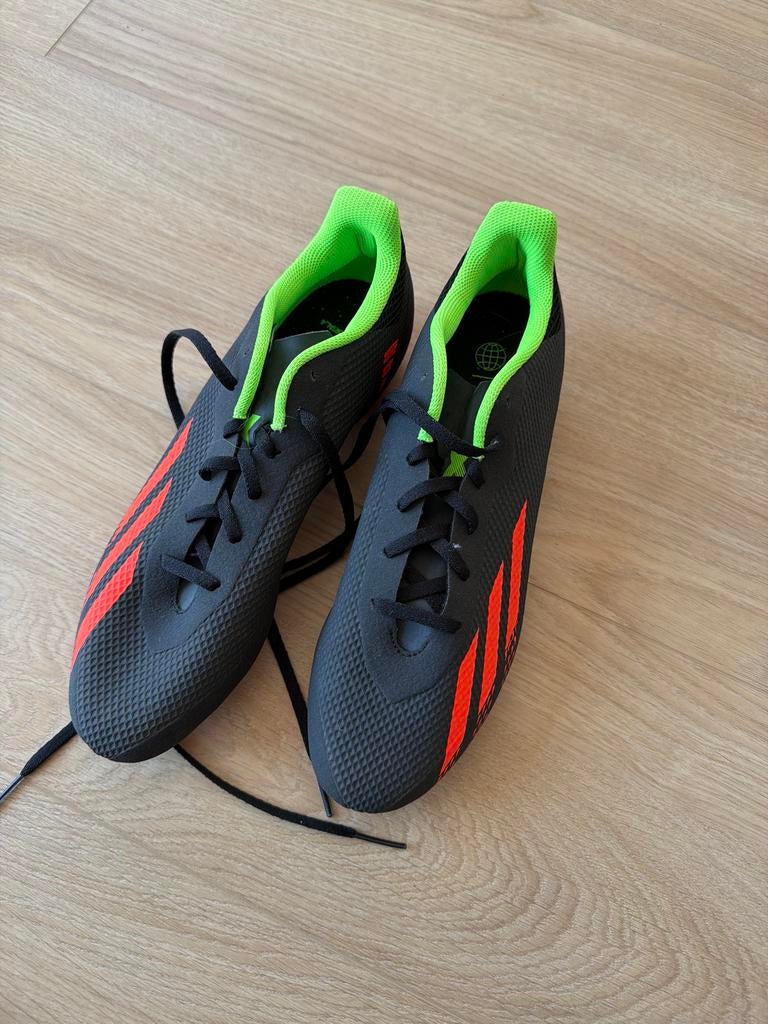 Voetbal schoenen maat 46 Adidas, Schoenen, Nieuw, Maat L, Ophalen of Verzenden
