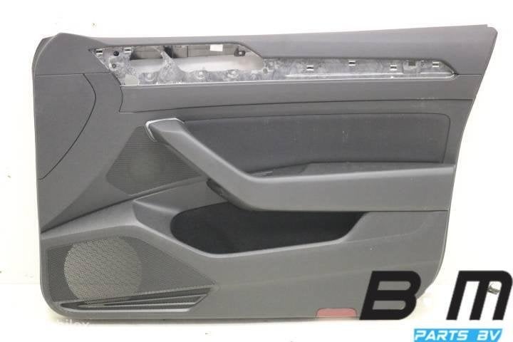 Portierbekleding rechtsvoor VW Passat B8 3G1867012, Gebruikt