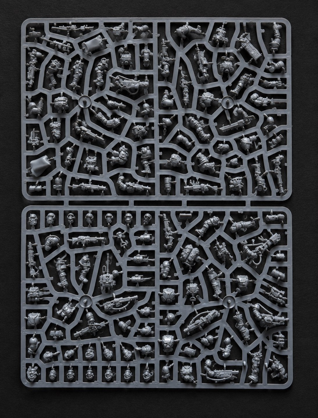 Warhammer 40K Cadian Command Squad nieuw op sprue, Figuurtje(s), Nieuw, Ophalen of Verzenden, Warhammer 40000