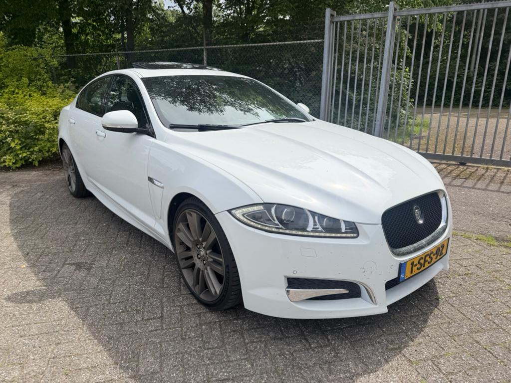Jaguar XF-S 3.0 V6 CARBON SC AUT 2012 Wit ADAPTIVE!, Auto's, Automaat, Achterwielaandrijving, 2995 cc, 1850 kg