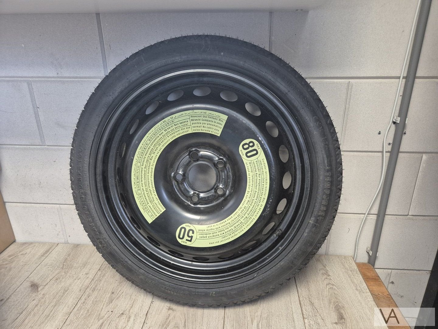 VW Volkswagen T-roc Tiguan Skoda Kodiaq Enyaq thuiskomer, Gebruikt, -, -, Banden en Velgen