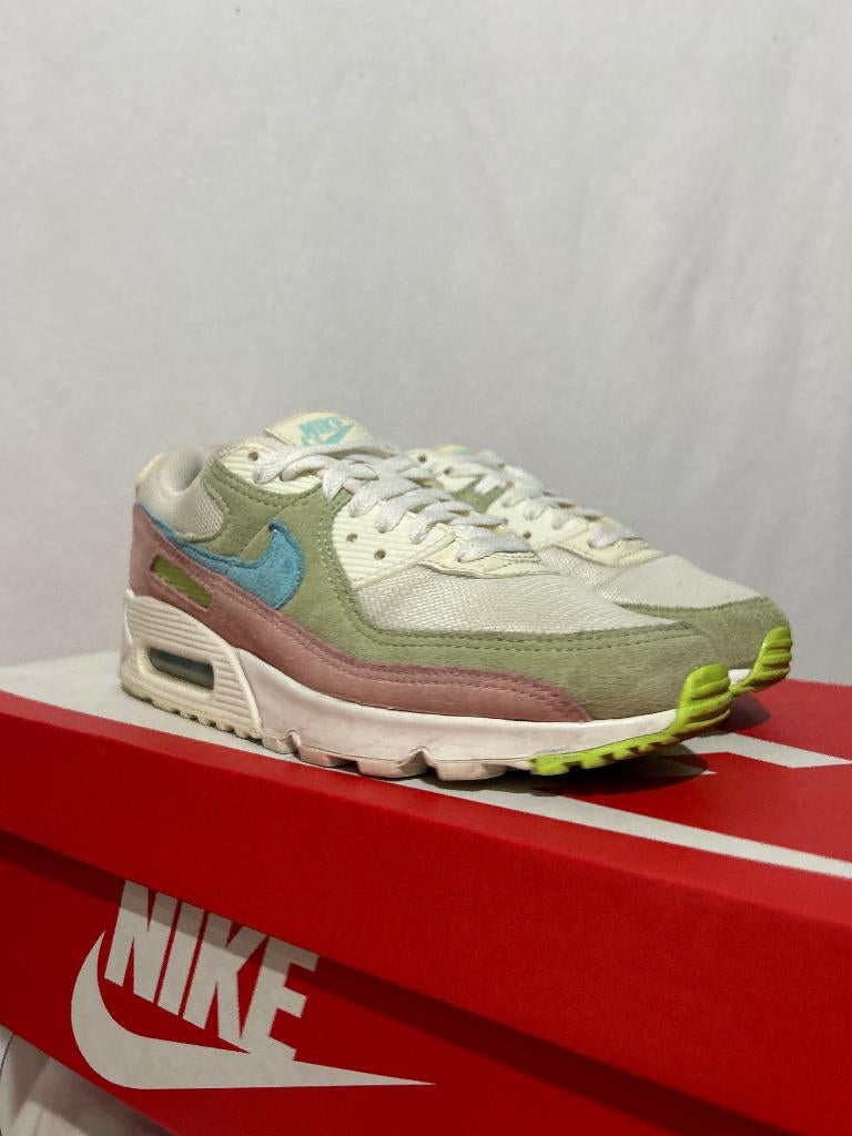 ALS NIEUW! Maat 38,5 - Nike Air Max 90 Easter Leopard, Kleding | Dames, Schoenen, Overige kleuren, Verzenden, Nike, Nieuw