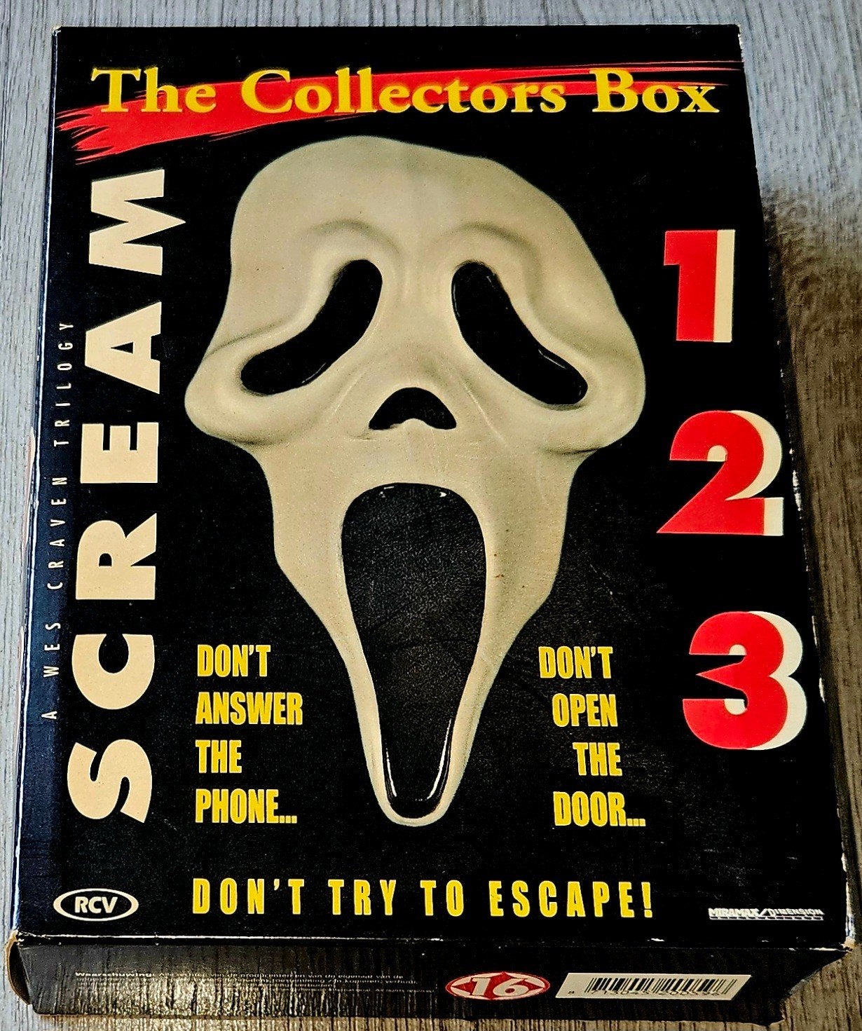 Scream 1-3 The Collectors Box DVD - A Wes Craven Trilogy, Ophalen of Verzenden, Gebruikt, Engels, Inclusief doosje