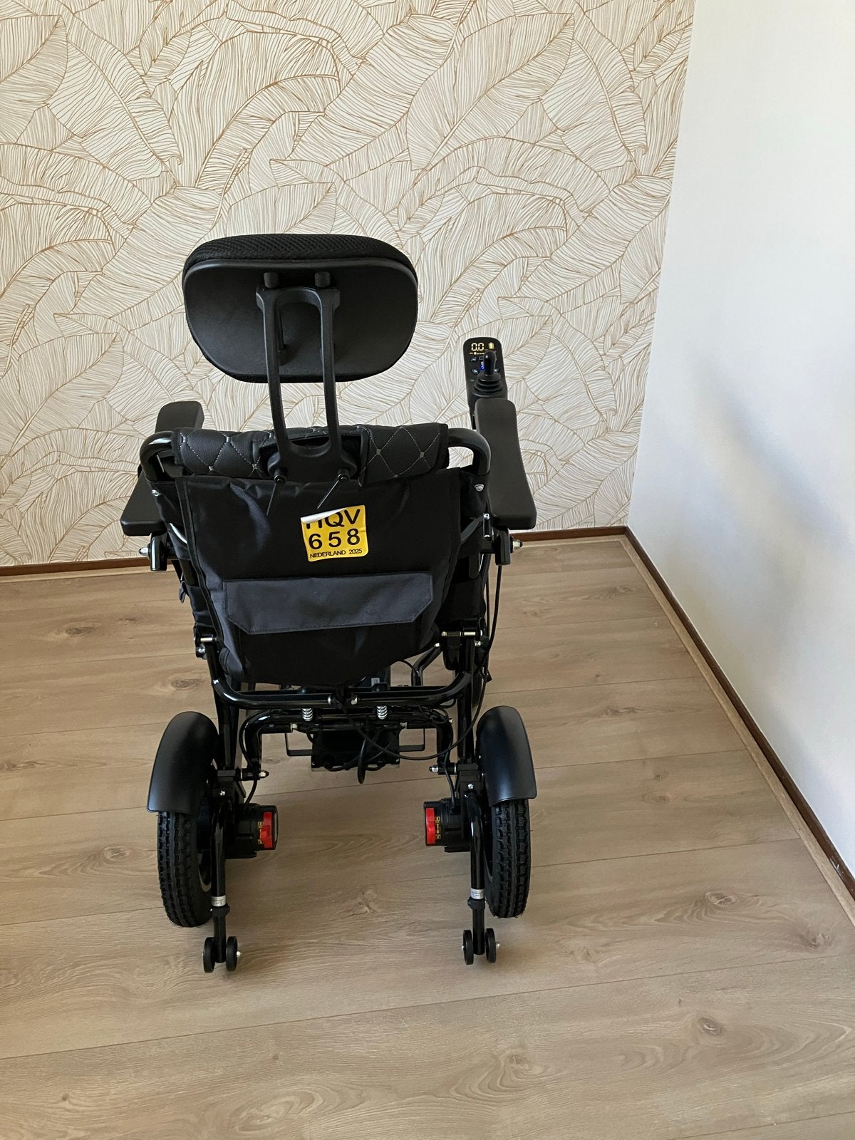 Zgan electrische rolstoel, Ophalen, Inklapbaar, Zo goed als nieuw, Elektrische rolstoel