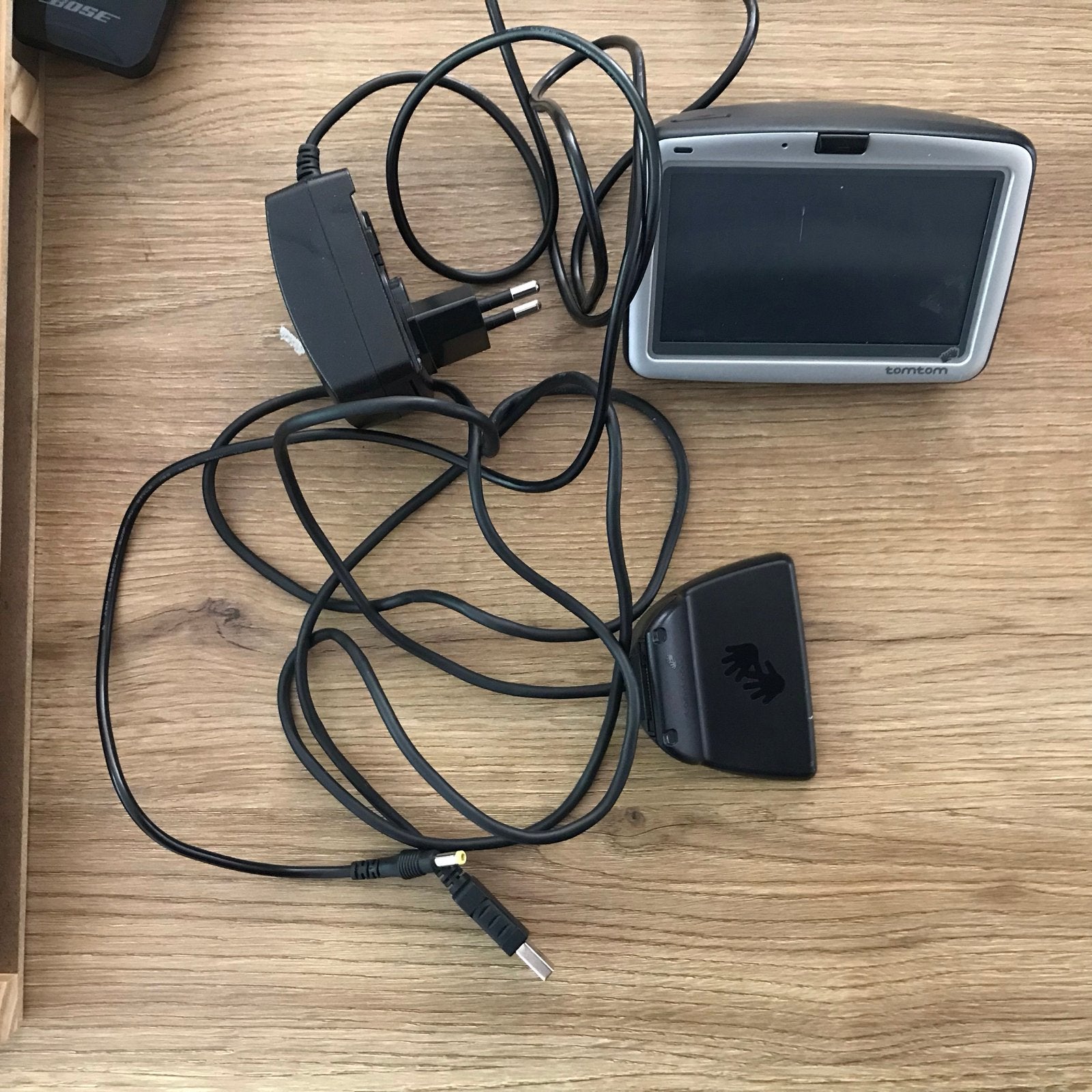 TomTom GO 910 Navigatiesysteem met accessoires, Auto diversen, Ophalen of Verzenden, Zo goed als nieuw
