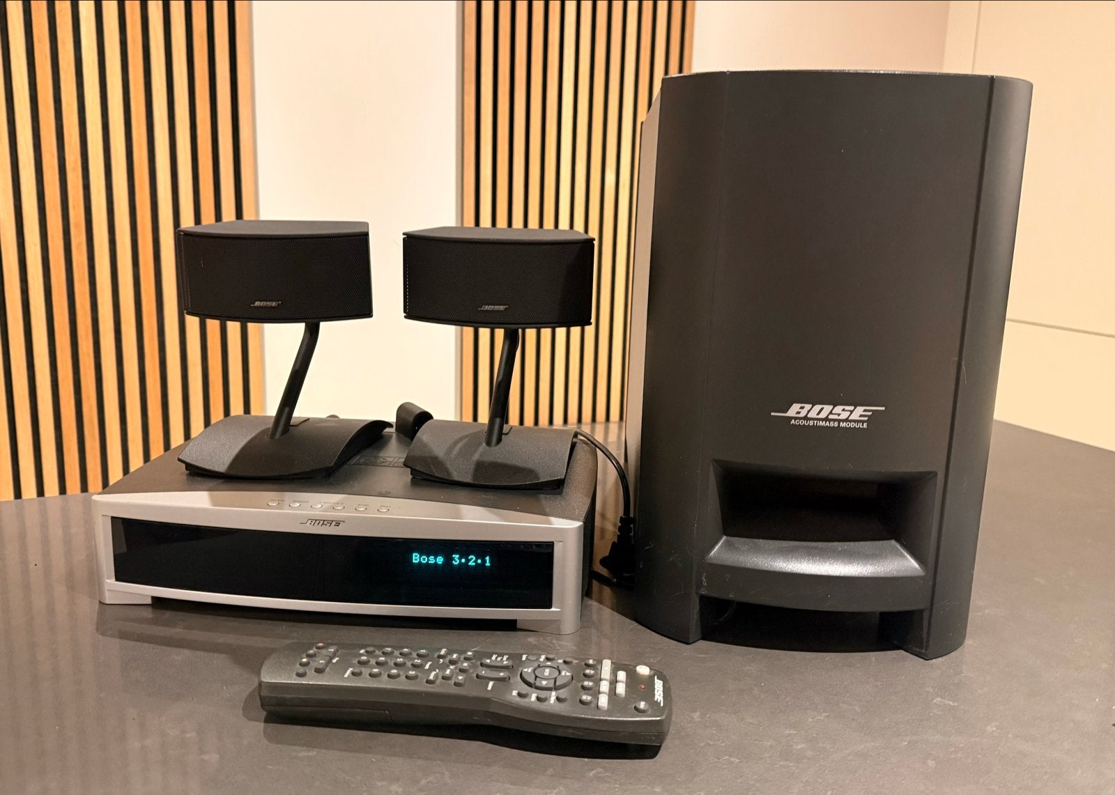 Bose 3-2-1 Home Entertainment Systeem, 2.1-systeem, 70 watt of meer, Zo goed als nieuw, Dvd-speler