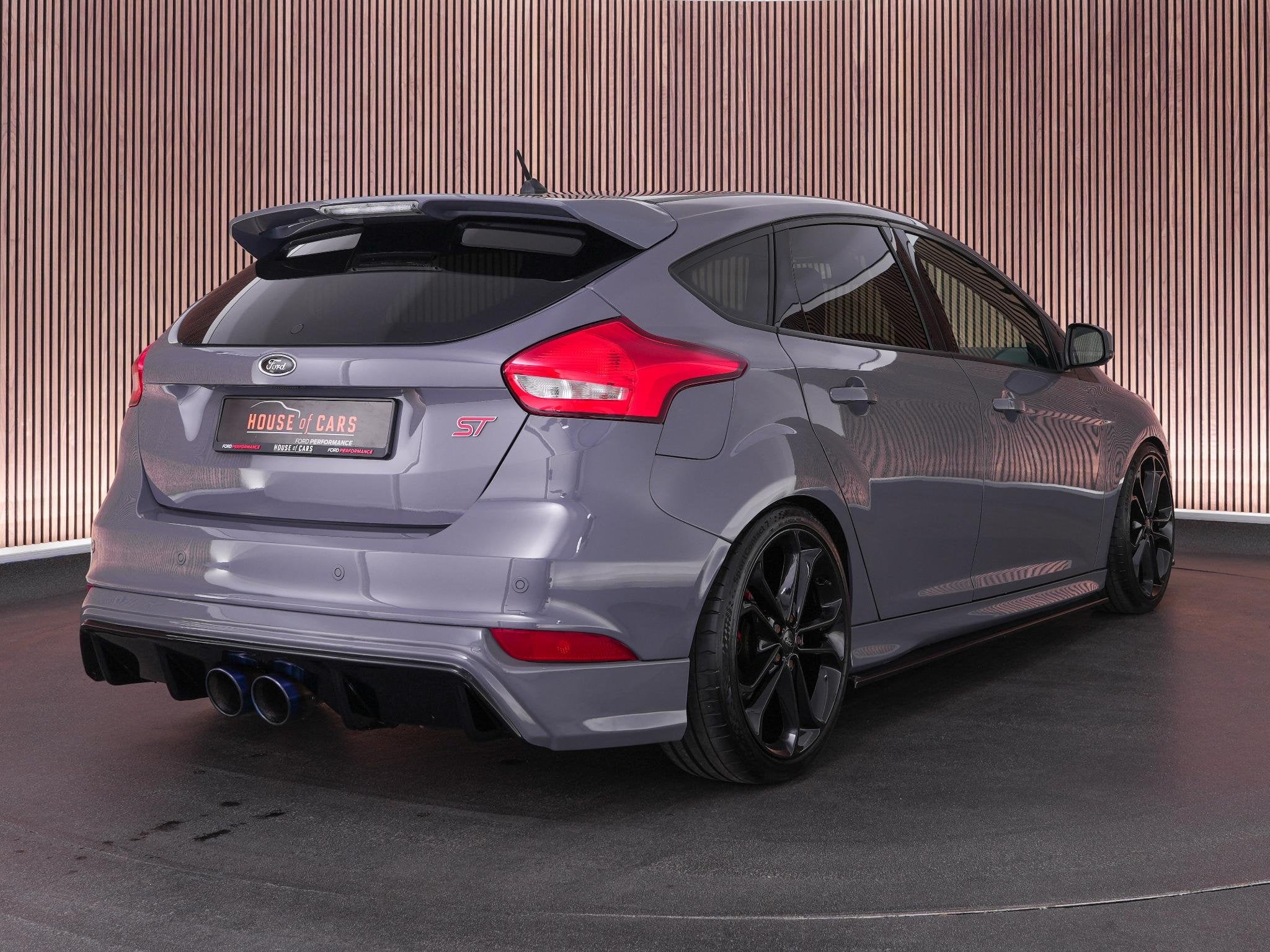 Ford Focus ST-3 2.0 290pk PERFORMANCE PACK |BullX|Maxton|KW, 15 km/l, Gebruikt, 4 cilinders, 1337 kg