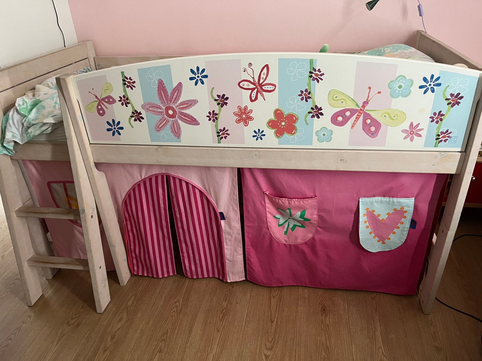 Half hoge hoogslaper, met tent eronder, Kinderen en Baby's, Kinderkamer | Stapelbedden en Hoogslapers, Ophalen, Gebruikt, Halfhoogslaper