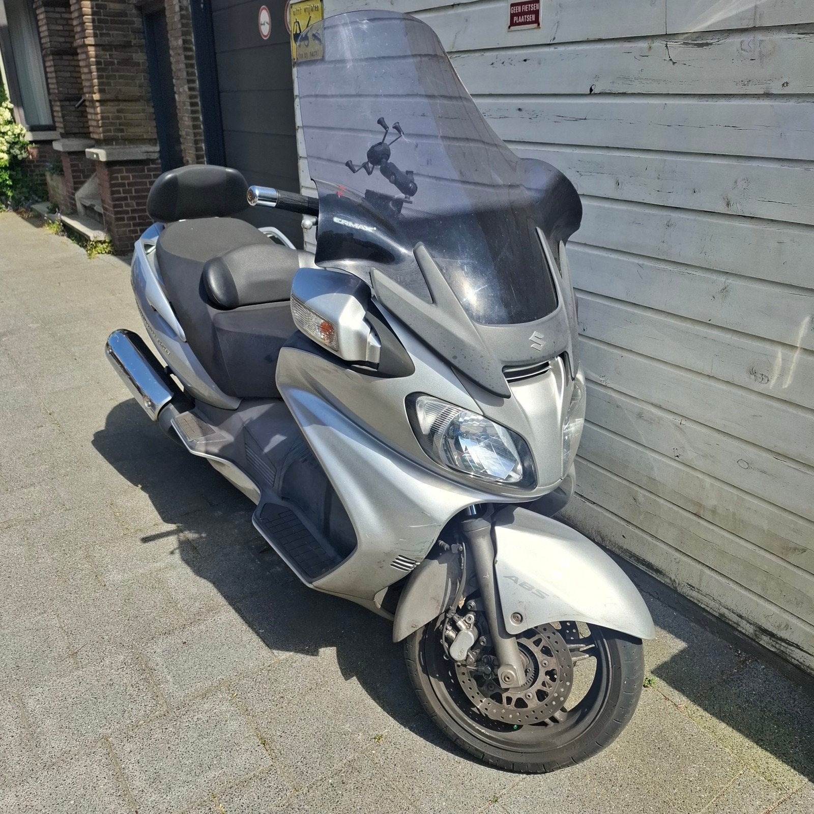 Suzuki Burgman motorscooter - Comfortabel en Ruim