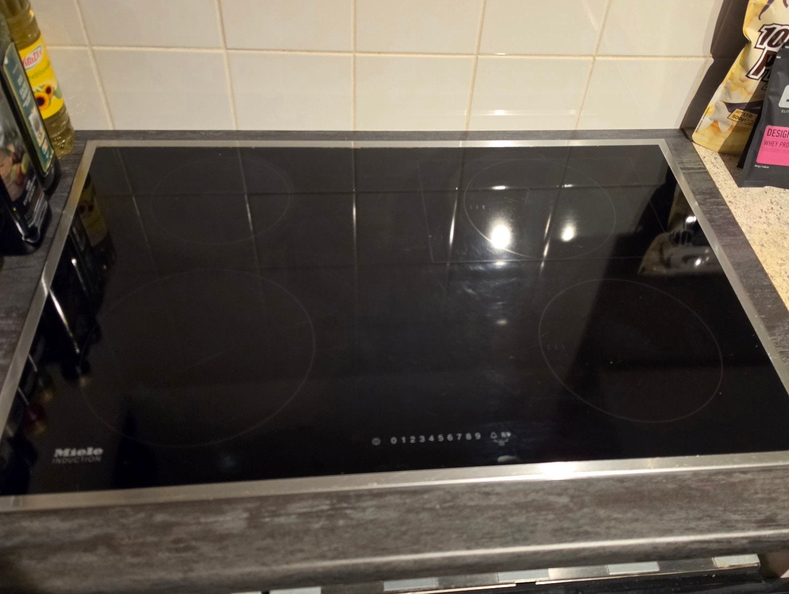 Miele Inductiekookplaat (76 cm) – RVS Rand – 4 Kookzones (2-, Ophalen, Gebruikt, 4 kookzones, Inbouw