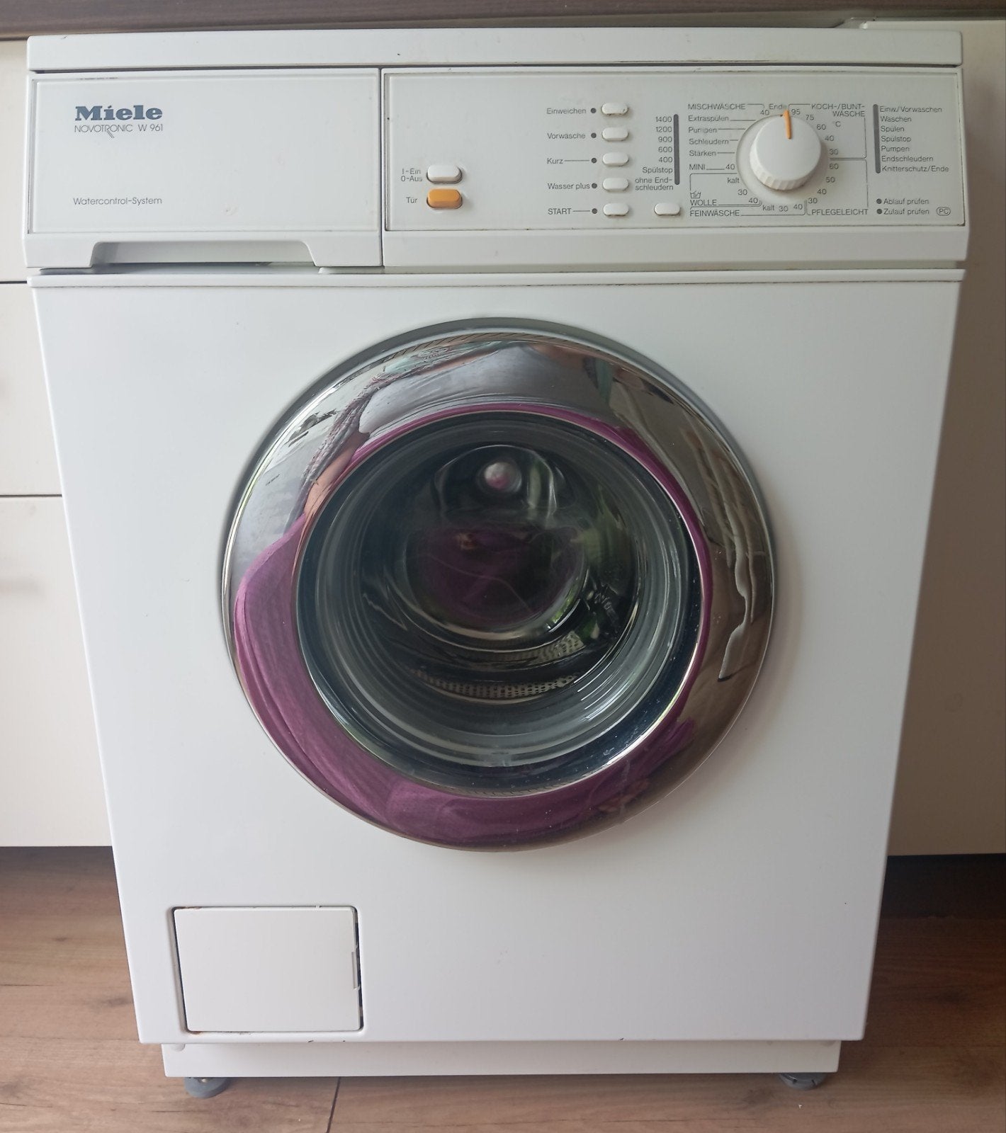 Miele Novotronic W 961 Wasmachine, Witgoed en Apparatuur, Wasmachines, Gebruikt, Voorlader, 1200 tot 1600 toeren, Ophalen
