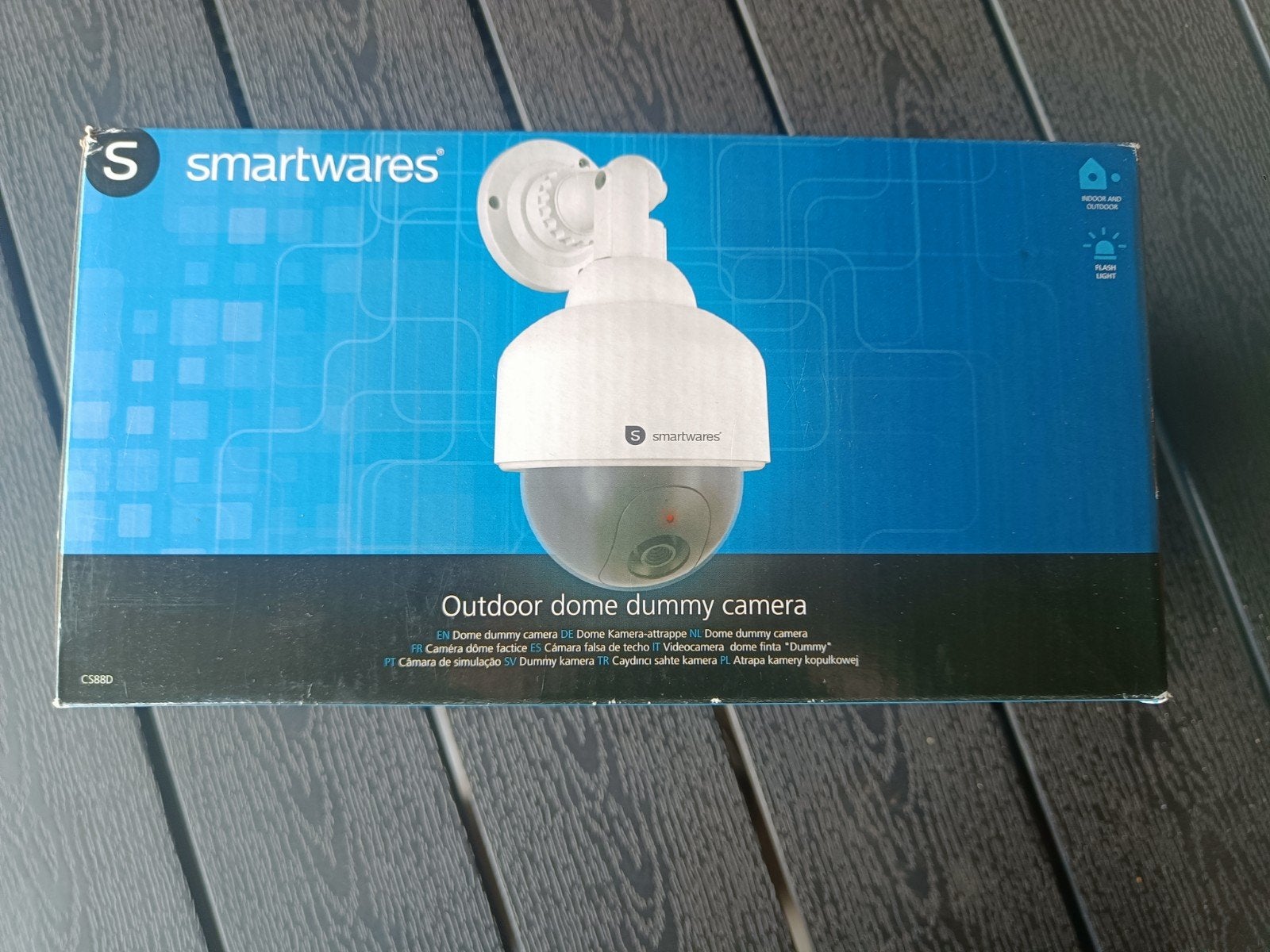 Smartwares Dummy Dome Camera met Knipperende LED, Ophalen of Verzenden, Nieuw, Buitencamera