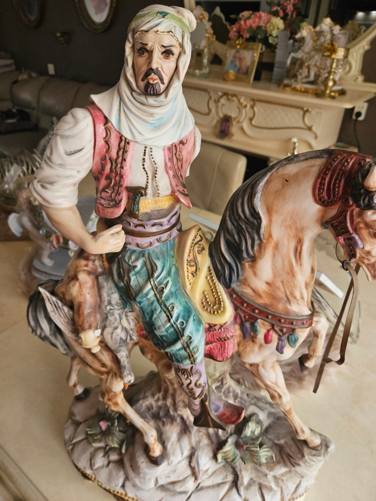 Porseleinen  arabier op paard met defect, Ophalen of Verzenden